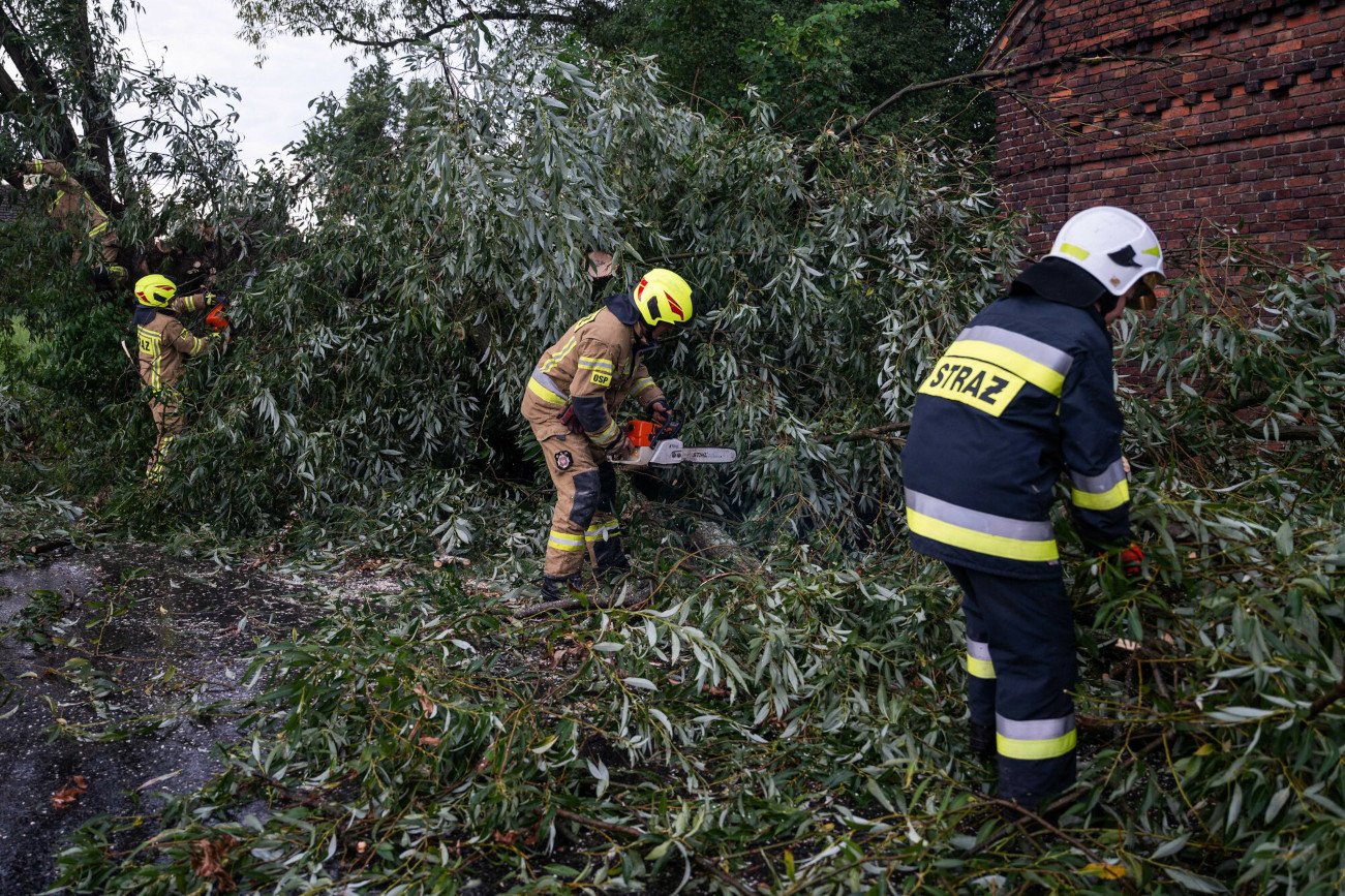 Szalona pogoda nad Polską. Ciąg dalszy burz i nawałnic. (Zdjęcie poglądowe)