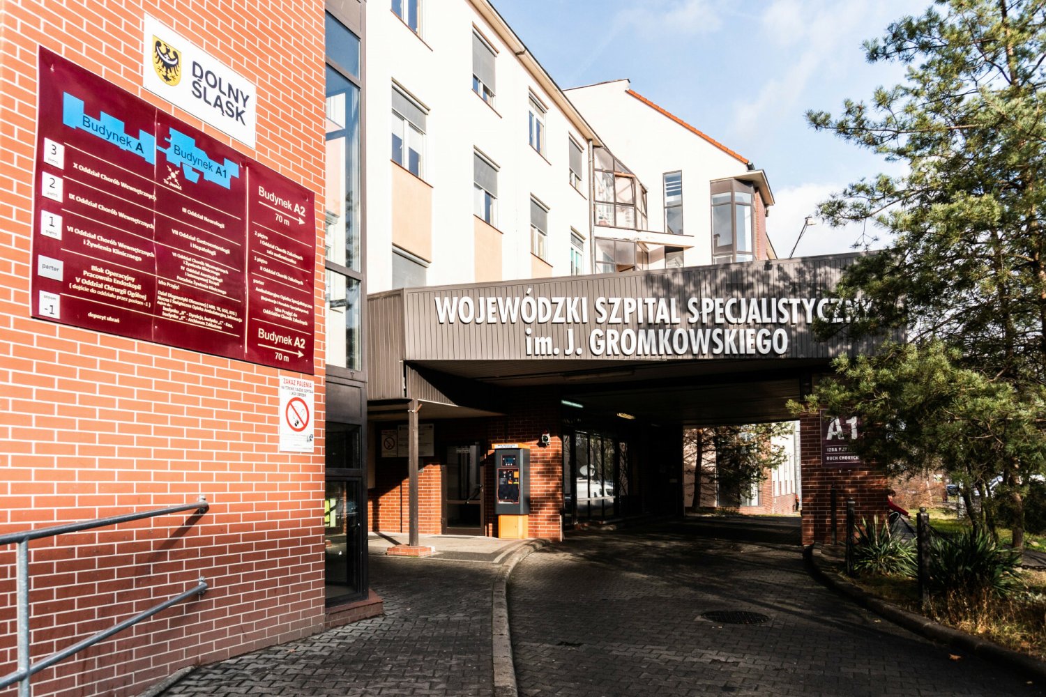 Czworaczki przyszły na świat w Wojewódzkim Szpitalu Specjalistycznym we Wrocławiu.