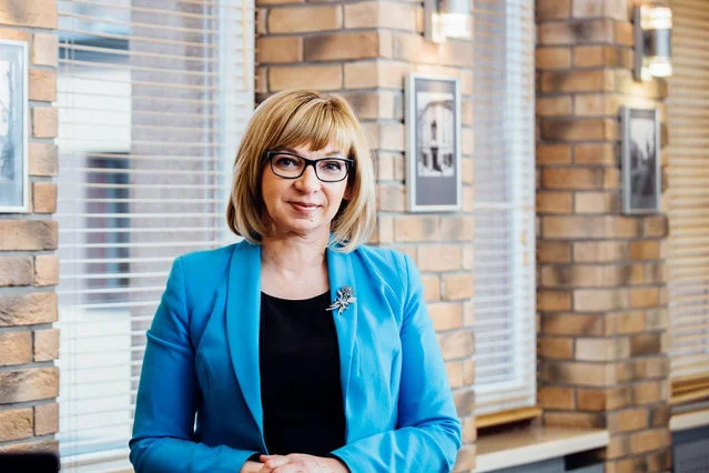 Burmistrz Wołomina Elżbieta Radwan. To jej Robert Biedroń ustąpił miejsca.