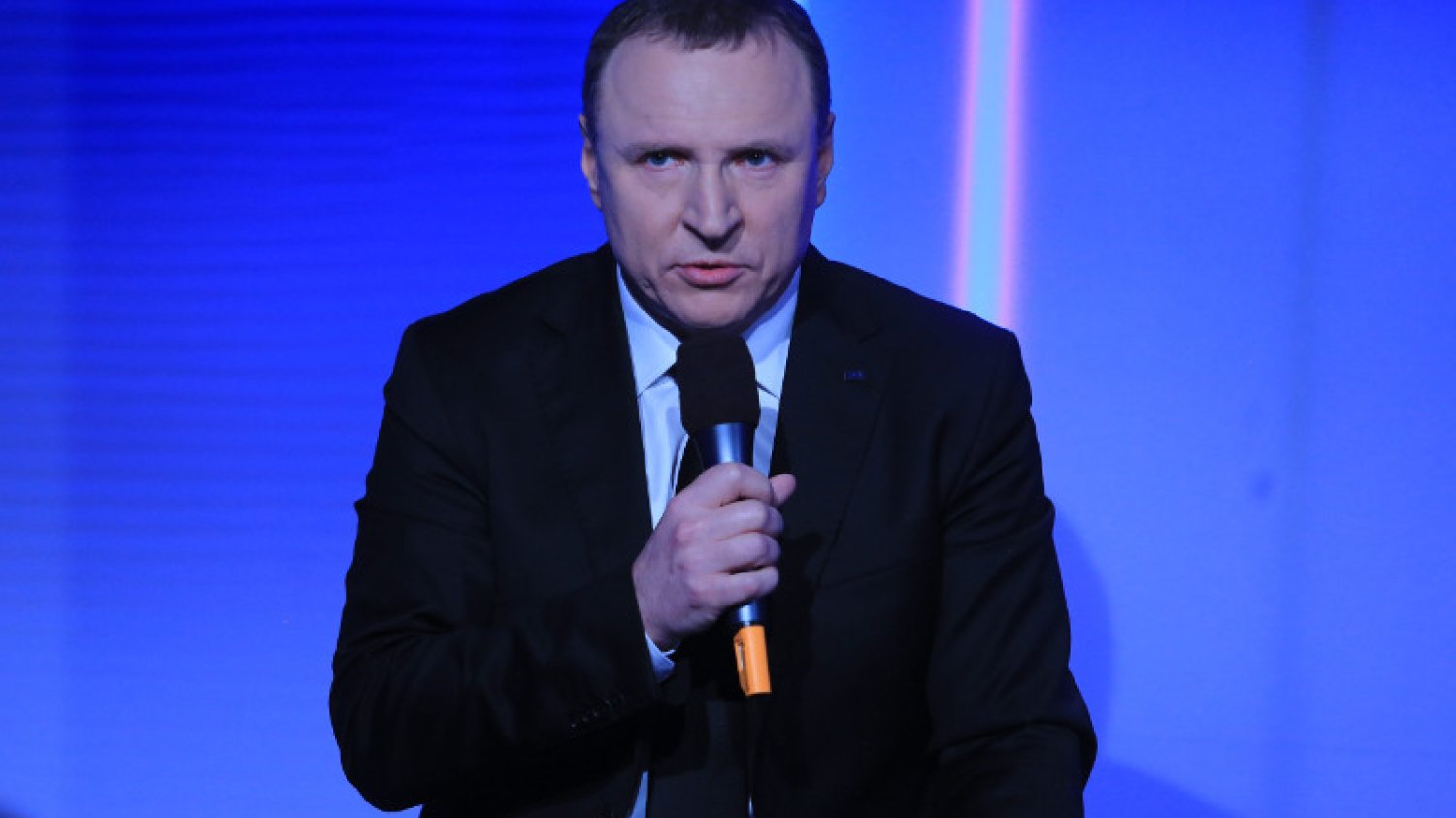 Pod dokumentem o wysokich nagrodach dla pracowników TVP widnieje podpis prezesa Jacka Kurskiego, byłego posła PiS.