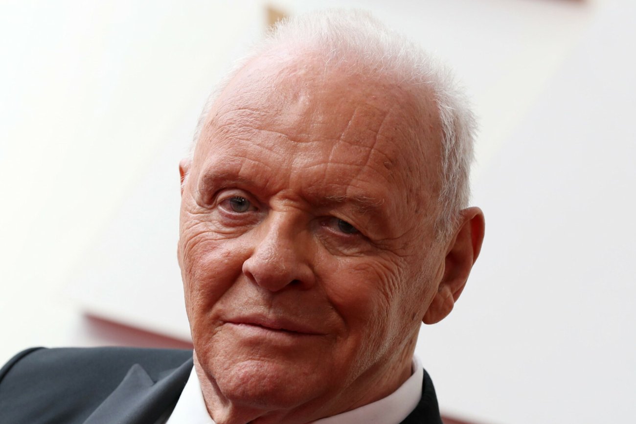Anthony Hopkins zagra w nowym filmie Zacka Snydera "Rebel Moon".