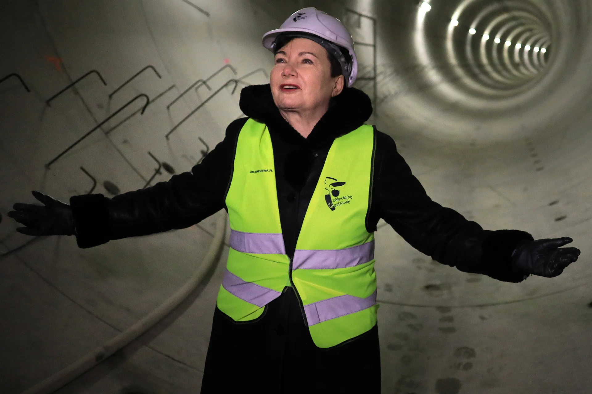 Hanna Gronkiewicz-Waltz wydała zgodę na budowę ogrodzenia wokół Sejmu.