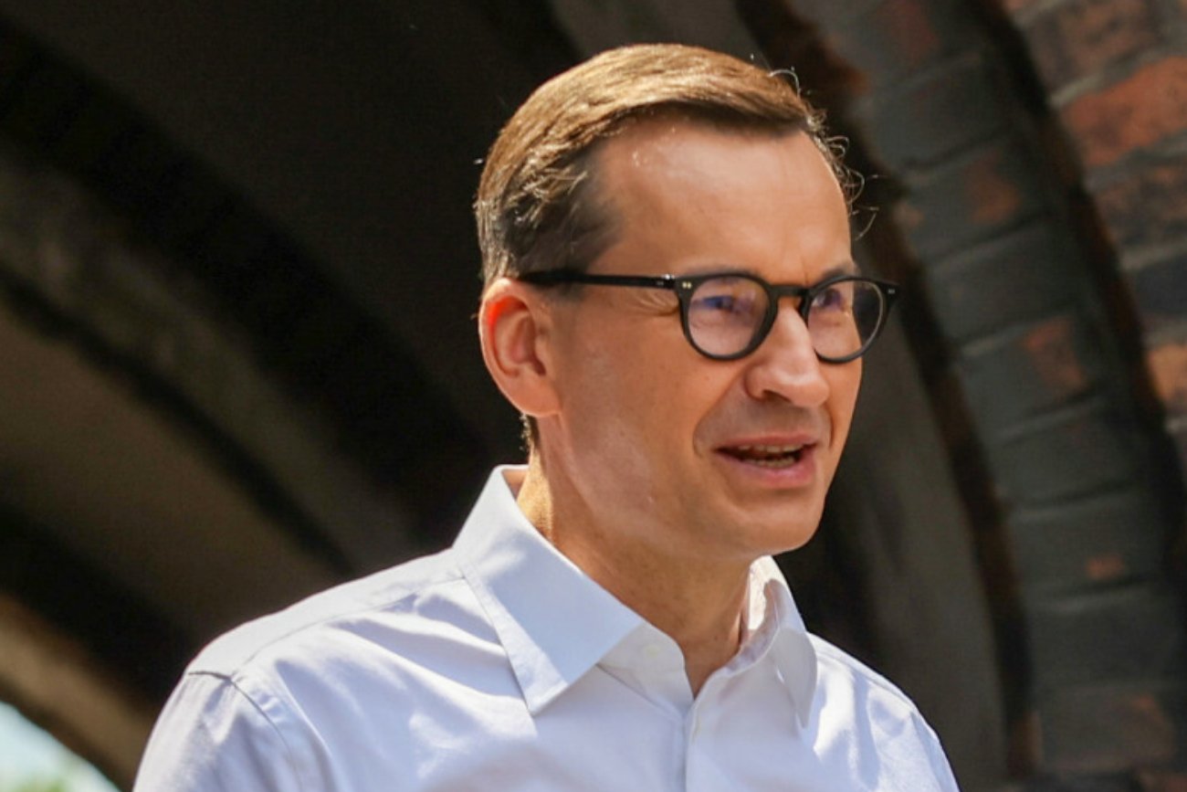 Morawiecki zabrał dzieci do kina. Rodacy pytają o ceny biletów i popcornu