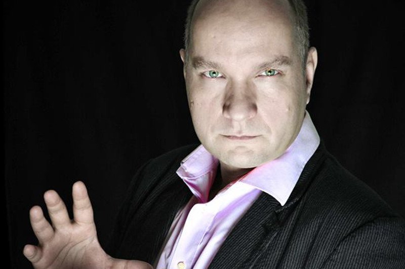 Co przyniesie rok 2019? Jasnowidz Wojciech Glanc przewiduje afery i kryzys.