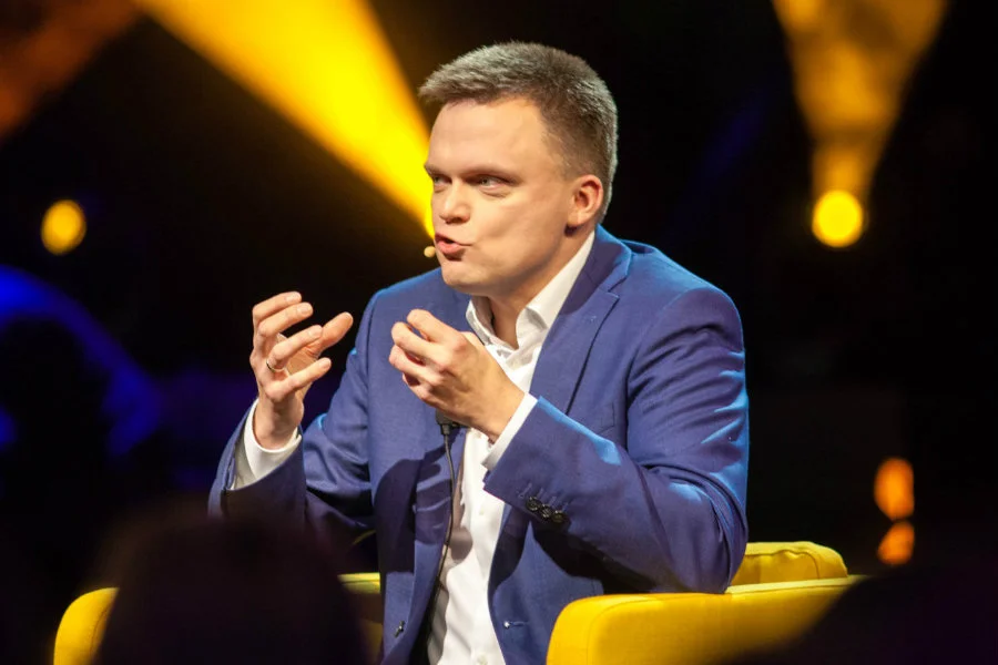 Szymon Hołownia uzyskał w najnowszym sondażu prezydenckim aż 16 proc. poparcia. Dziennikarz znalazł się tuż za Małgorzatą Kidawą-Błońską.