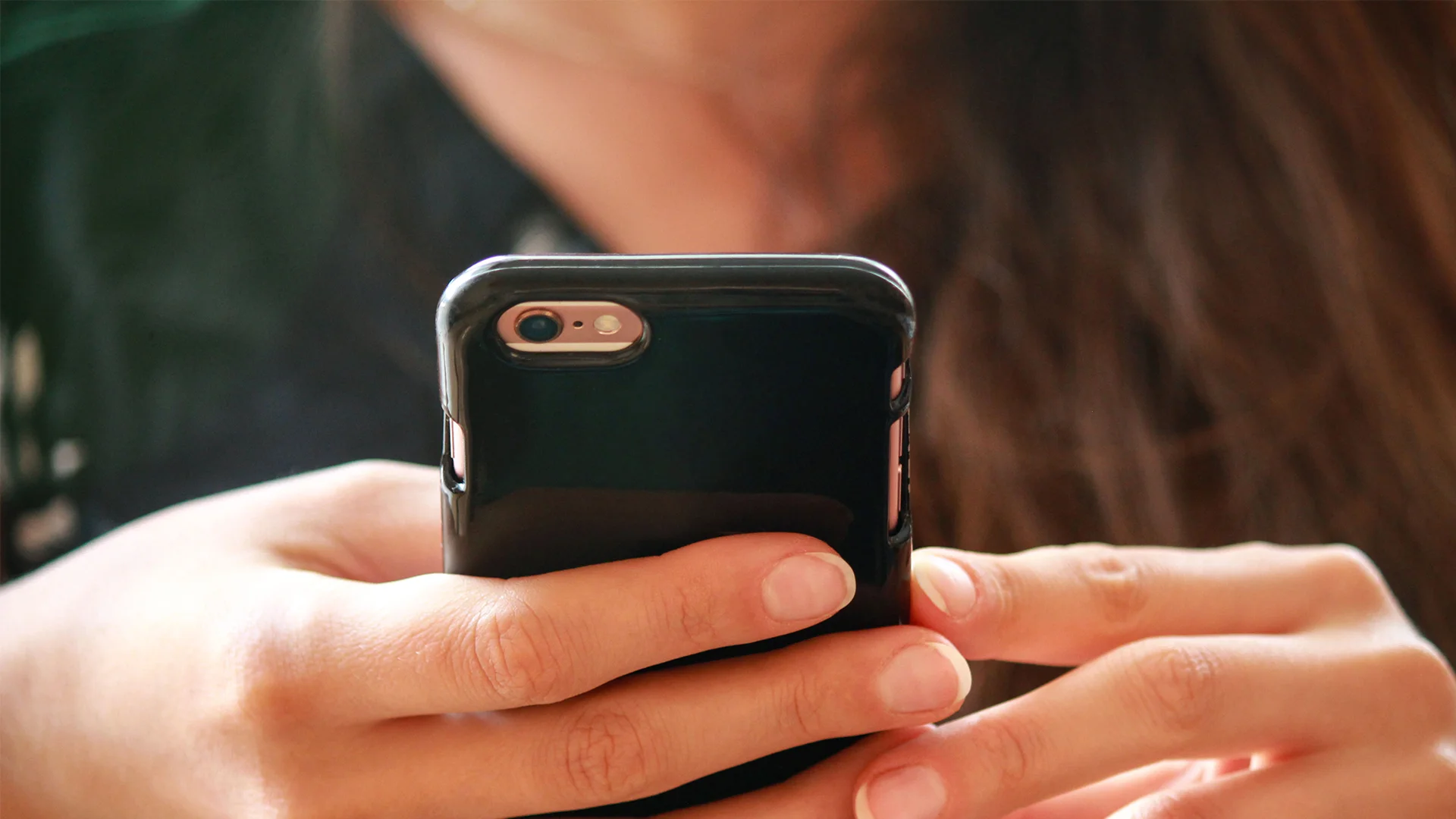 Ile gigabajtów miesięcznie zużywa telefon? Wyliczenia do pracy, streamingu i gier