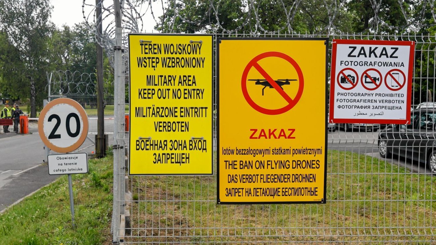 Polskie wojsko ślepe i głuche. Nad bazami mogą latać dzieci dronami z komunii Polskie wojsko ślepe i głuche. Nad bazami mogą latać dzieci dronami z komunii