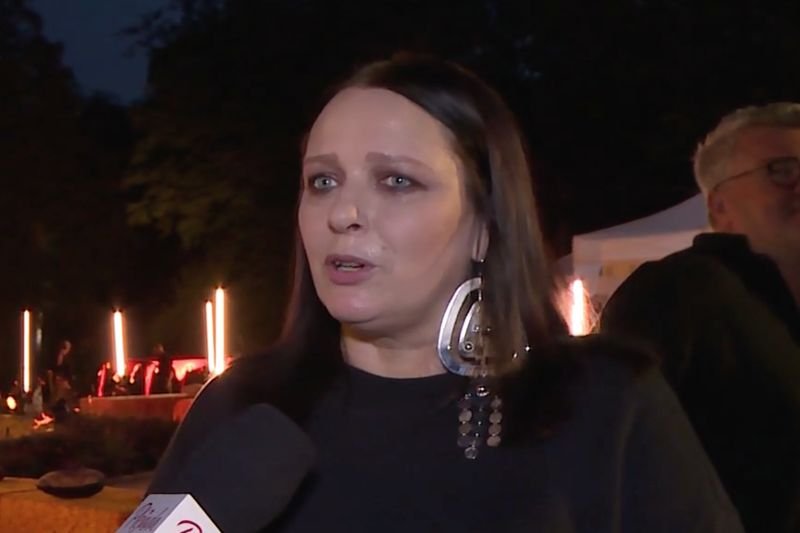 Nosowska lubi nosić oversize'owe ubrania.