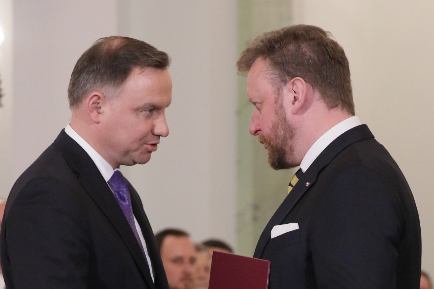 Andrzej Duda ma wywierać presję na Łukasza Szumowskiego ws. przeprowadzenia wyborów prezydenckich. Prezydent Andrzej Duda ma za wszelką cenę dążyć do przeprowadzenia wyborów prezydenckich w maju 2020 r.