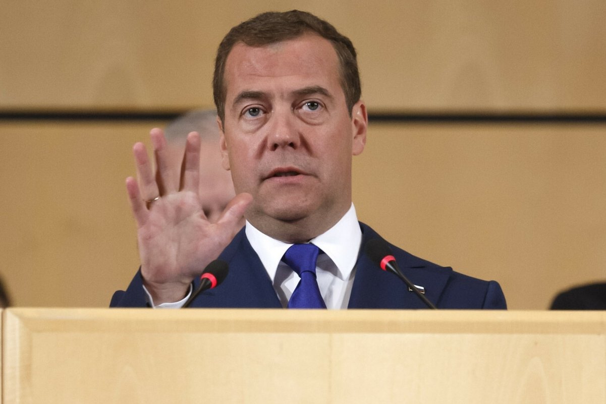 Dmitrij Miedwiediew mówił o Ukrainie. W swoją narrację włączył Polskę.