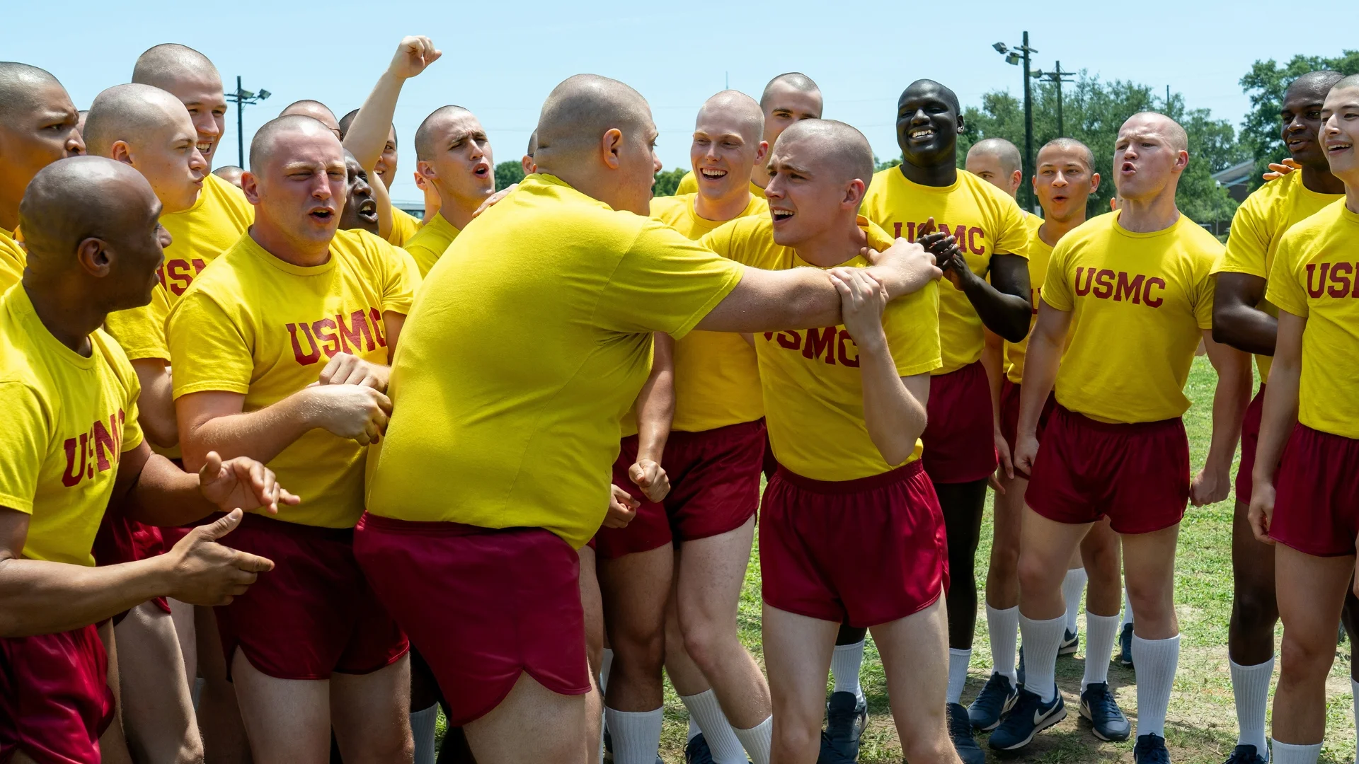 Recenzja serialu "Rekruci". Netflix dawno nie miał tak dobrej "jedynki" Kadr z serialu "Rekruci"