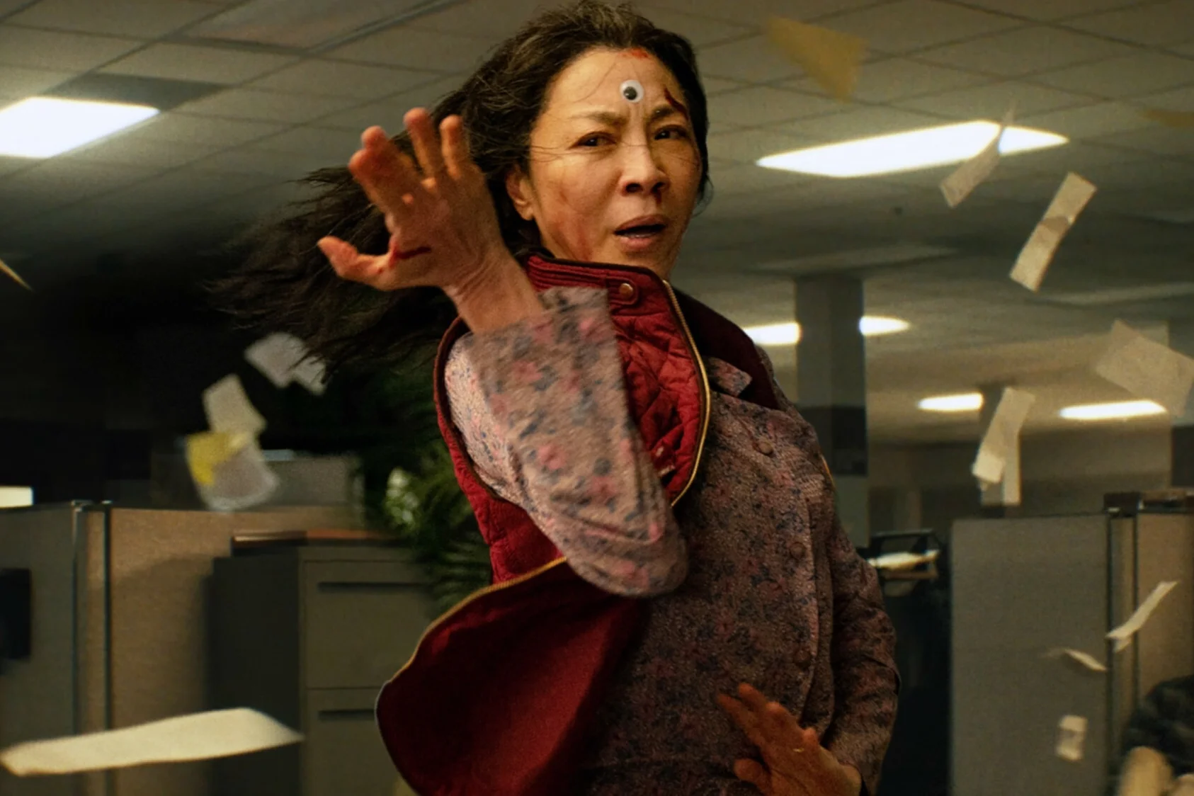Michelle Yeoh w filmie "Wszystko wszędzie naraz".