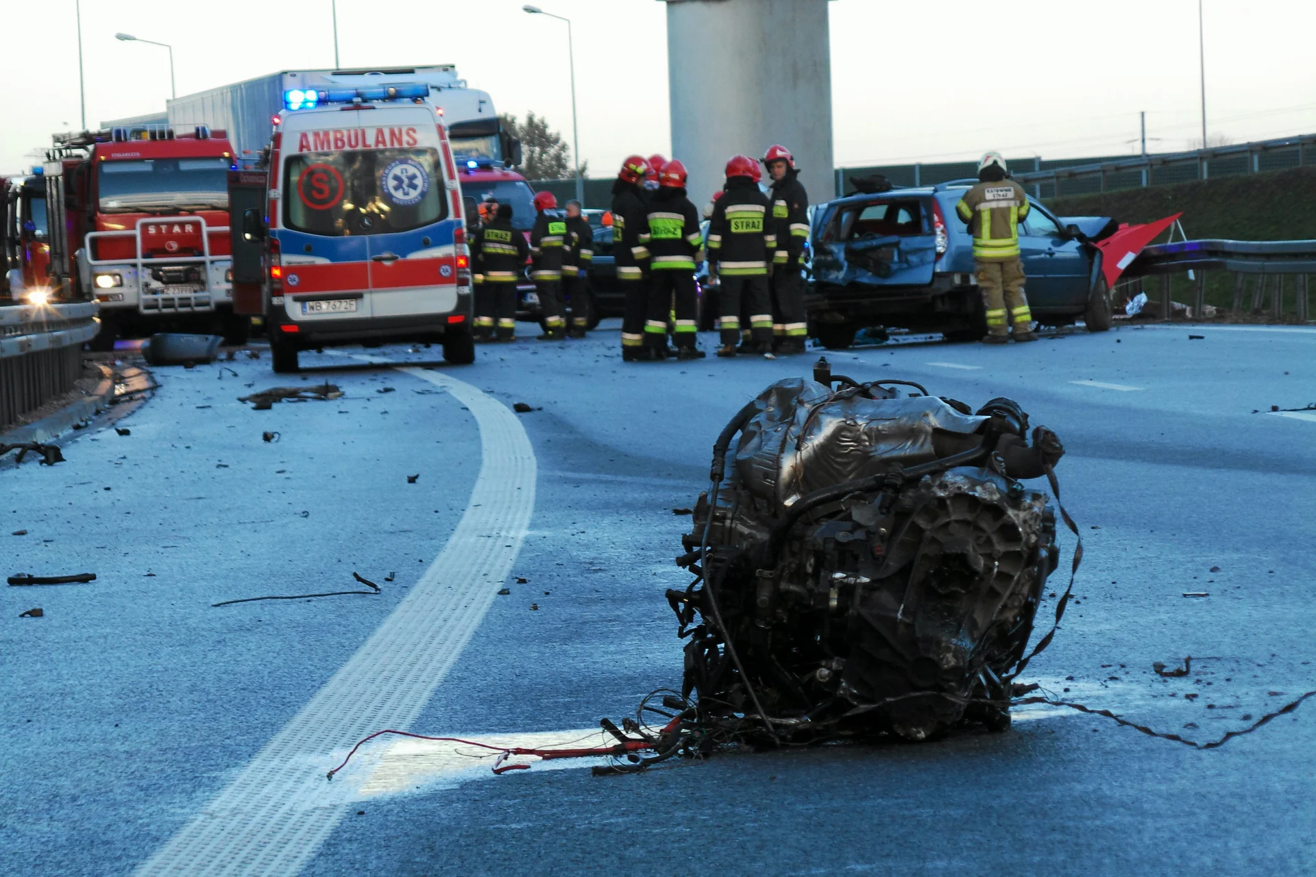 Wypadki na autostradzie A2 zdarzają się zbyt często. To w konsekwencji  główna przyczyna korków i przestojów.