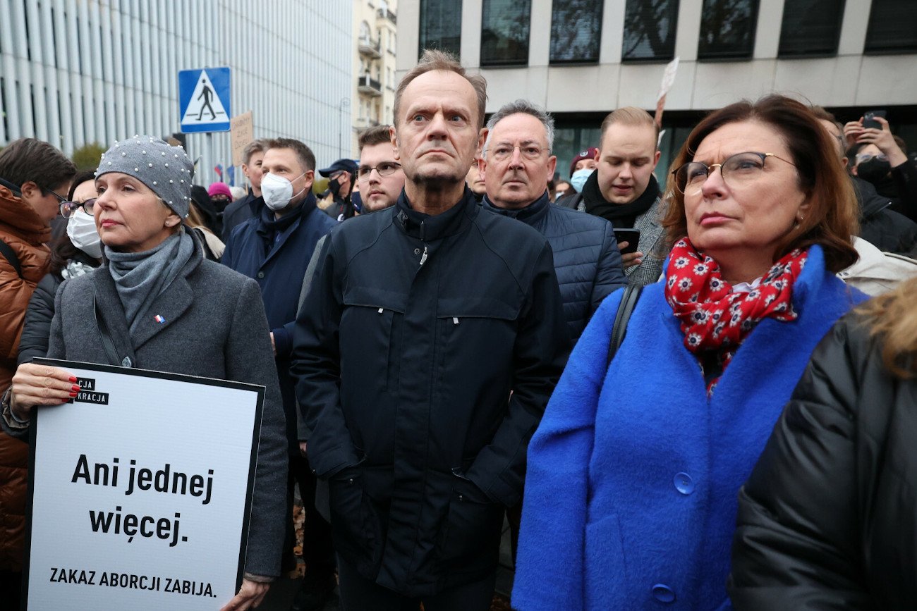 Donald Tusk wymownie podsumował na Twitterze "Marsz dla Izy".