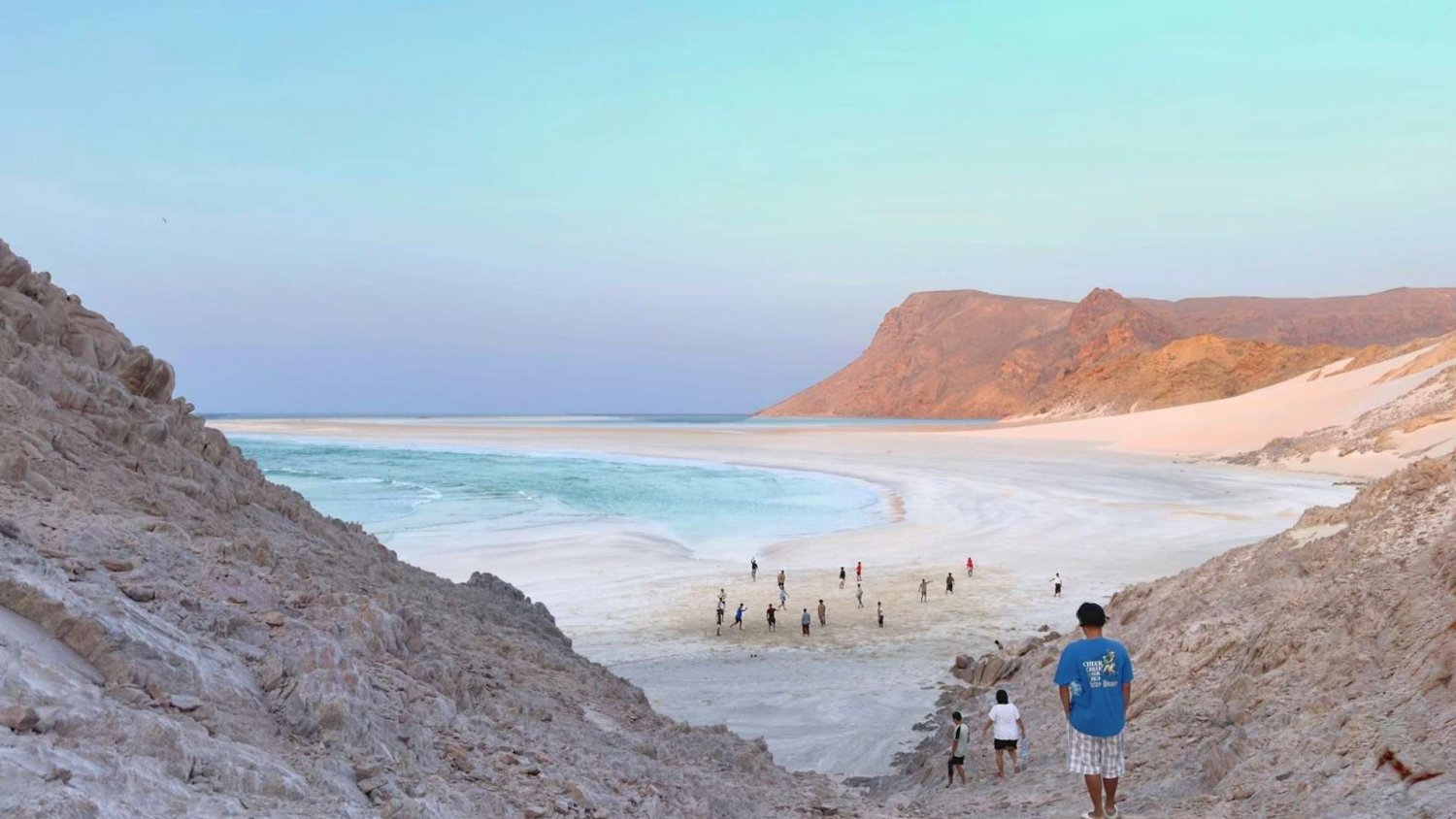 Sokotra okazała się pułapką. Polacy czekają na specjalny lot