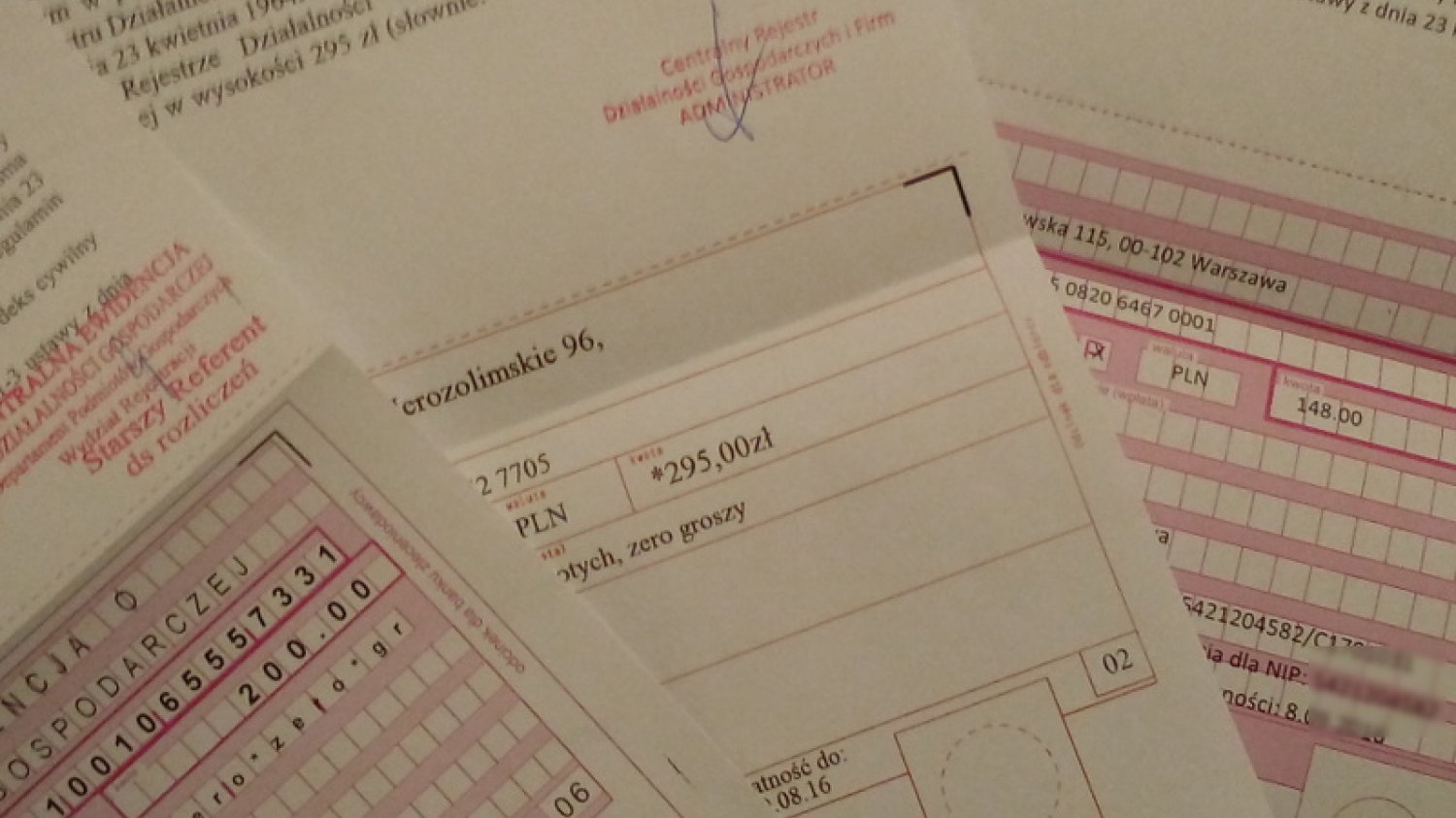 Setki firm padły ofiarą działania oszustów. A prokuratura? Najczęściej albo odmawia śledztwa, albo umarza postępowania