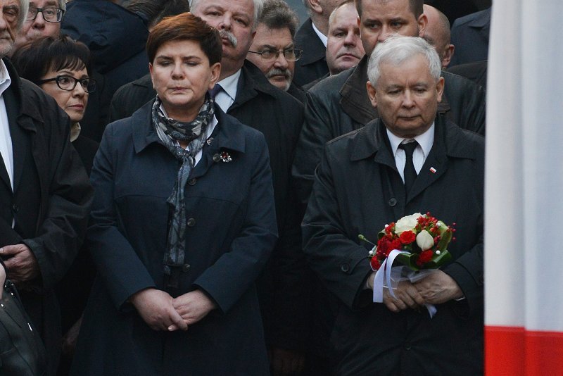 Jarosław Kaczyński był zwolennikiem ekshumacji ofiar katastrofy smoleńskiej. Na niedawnej miesięcznicy zapowiedział, że prawda o Smoleńsku wkrótce zostanie wyjaśniona.