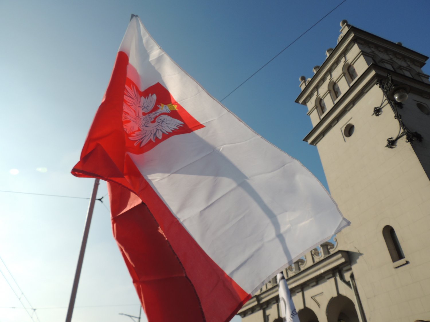 Zgodnie z raportem Komisji Weneckiej "ustawa naprawcza" PiS stanowiła poważne zagrożenie dla demokracji w Polsce.