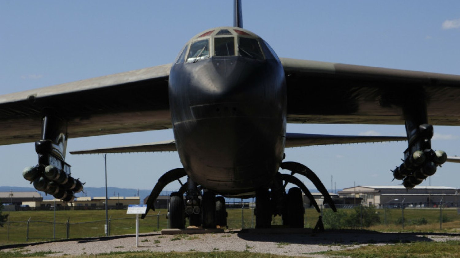 Błaszczak o B-52 w Polsce: "Współpraca polsko-amerykańska coraz ściślejsza"