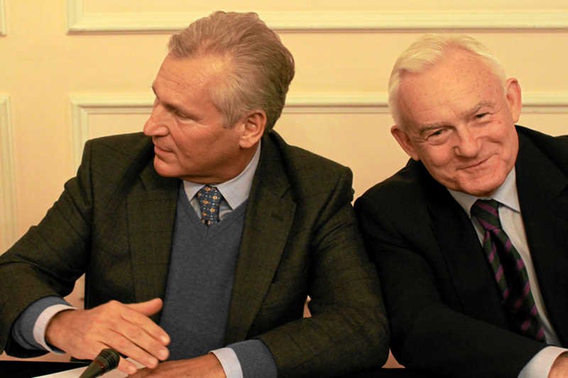 Czy Leszek Miller i Aleksander Kwaśniewski będą mogli usiąść jeszcze za jednym stołem? Nieraz kłócili się i godzili.