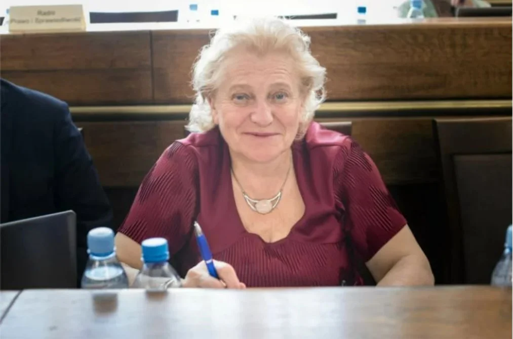 Była radna Prawa i Sprawiedliwości Anna Jaśkowska, która została w przeszłości skazana prawomocnym wyrokiem za zniesławienie Tadeusza Mazowieckiego, nie będzie musiała przepraszać jego rodziny.