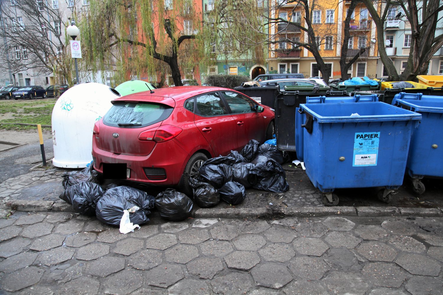 A samochód to do metali czy zmieszanych?