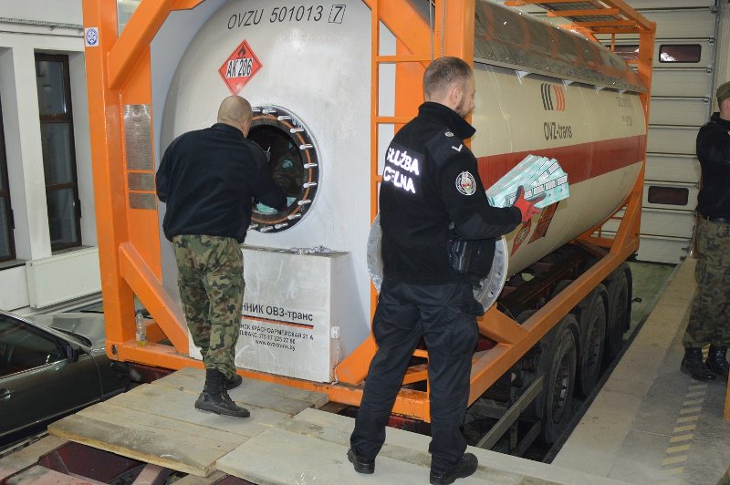 Straż Graniczna w województwie podlaskim wykryła rekordowy przemyt w cysternach z gazem