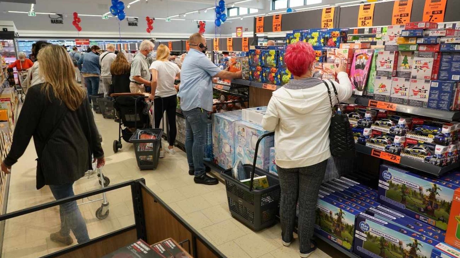 Zacznie się już od poniedziałku. Te produkty przyciągną tłumy do Lidla. Zaczyna się już w poniedziałek. Te produkty przyciągną tłumy do Lidla.
