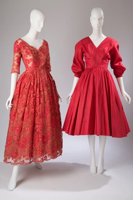 Wieczorowe suknie Christiana Diora z ok. 1950 r.
