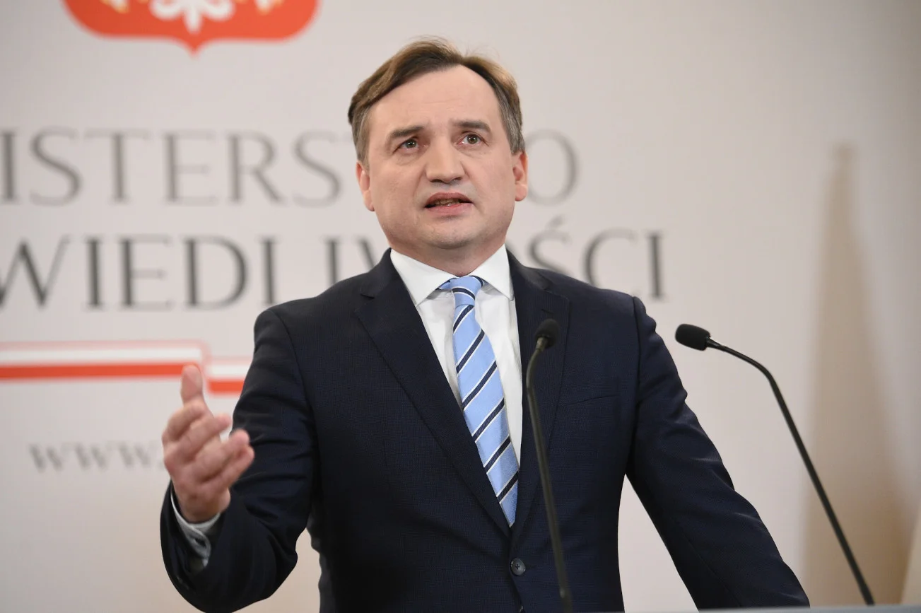 Solidarna Polska podjęła serię uchwał. Plan Ziobry na reformę SN.