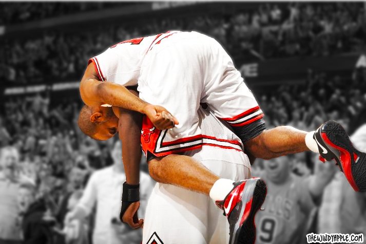 John Lucas III z radości aż wskoczył Dengowi na barana.