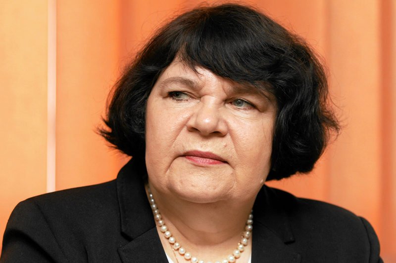 Posłanka Anna Sobecka zapłaciła grzywnę za ojca Rydzyka. Teraz sama musi zapłacić własną