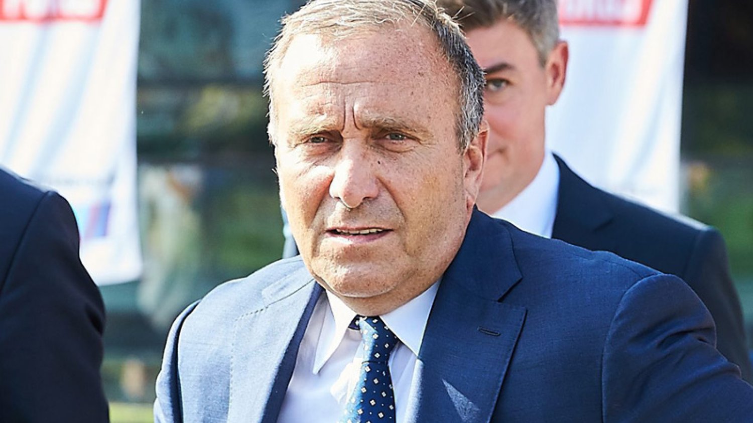 PO pod przewodnictwem Grzegorza Schetyny coraz silniej traci do PiS i przestaje być już partią, która może realnie myśleć o przejęciu władzy.