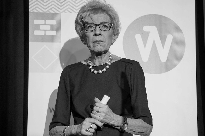 Janina Paradowska nie żyje.