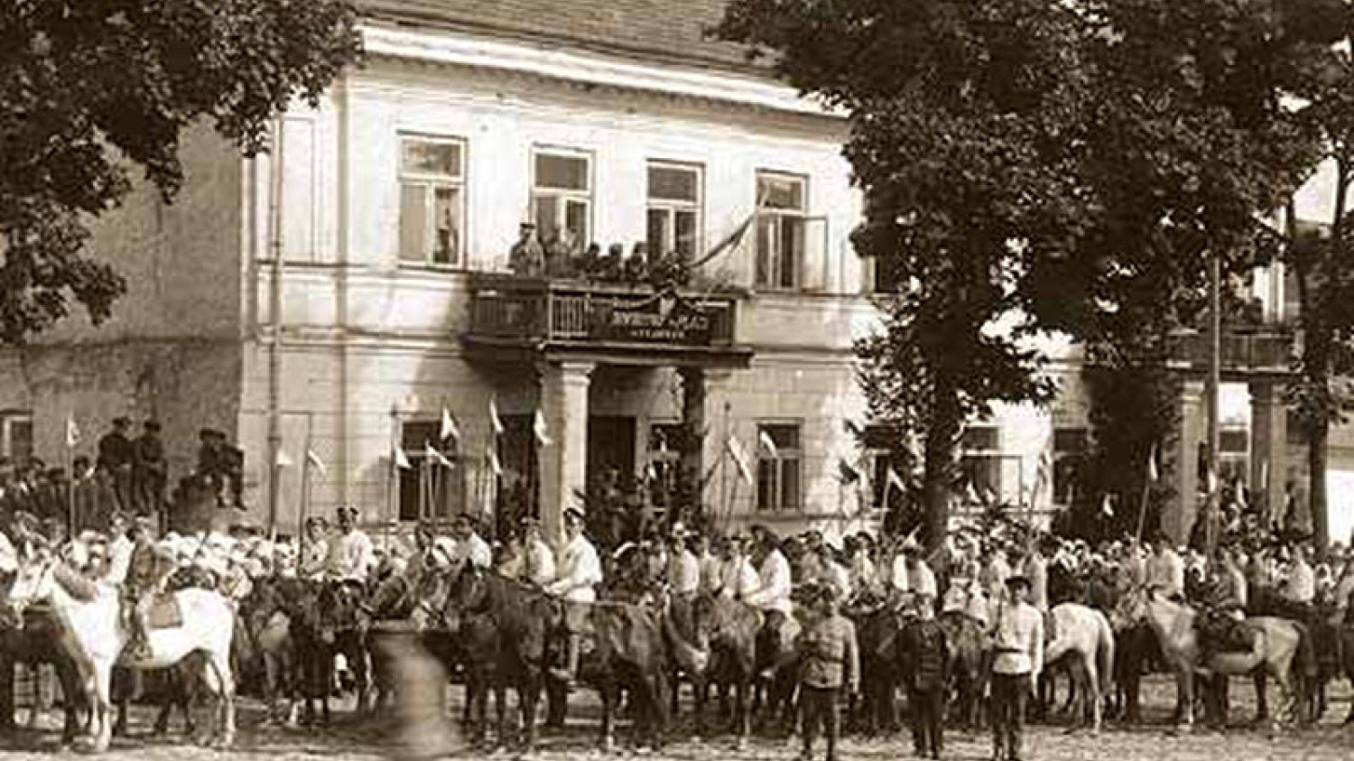 Defilada polskiej kawalerii w Sejnach, 1919 r.
