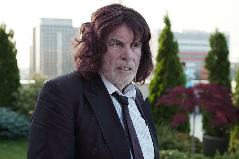 "Toni Erdmann" - doskonała niemiecka komedia, po której zastanowisz się nad sensem życia. Z szerokim uśmiechem na twarzy.