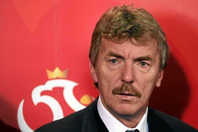 Zbigniew Boniek prowadzi internetową krucjatę przeciwko wiceministrowi finansów.