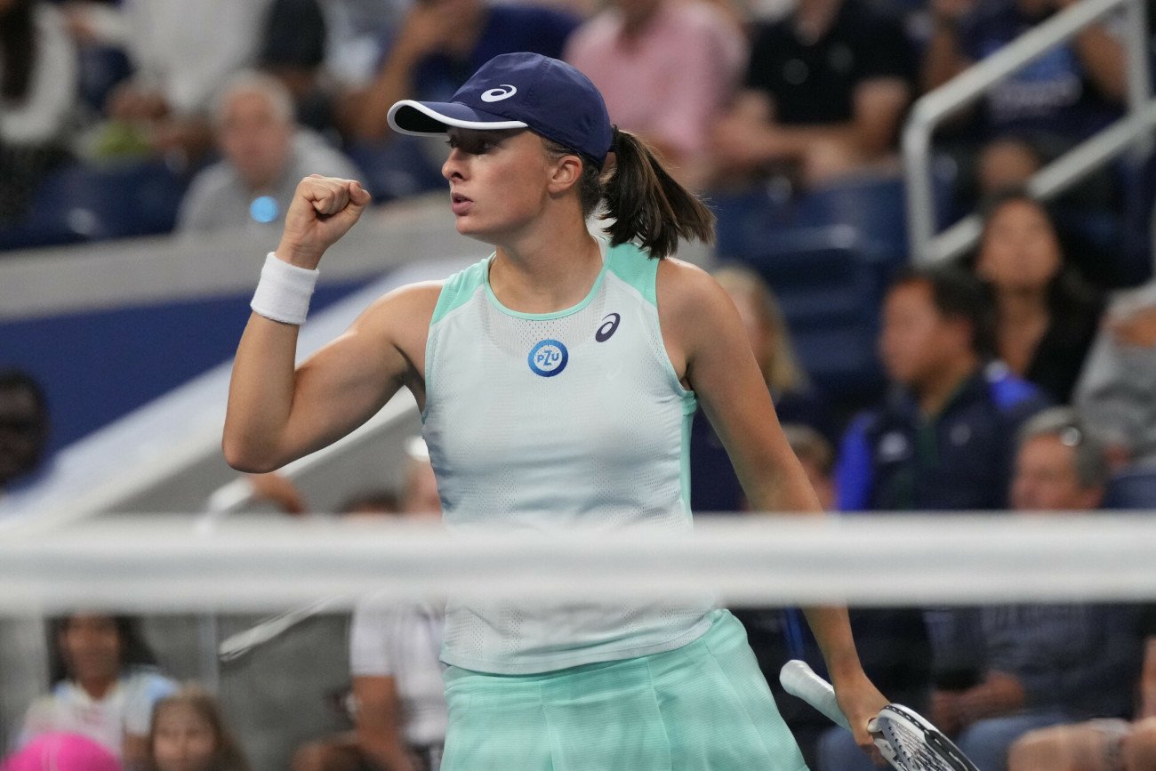 Iga Świątek po ponad dwóch godzinach gry wygrała w meczu IV rundy US Open z Niemką Julą Niemeier.