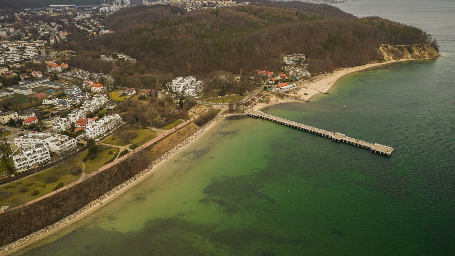 Plaża w Orłowie aktualnie praktycznie nie istnieje.