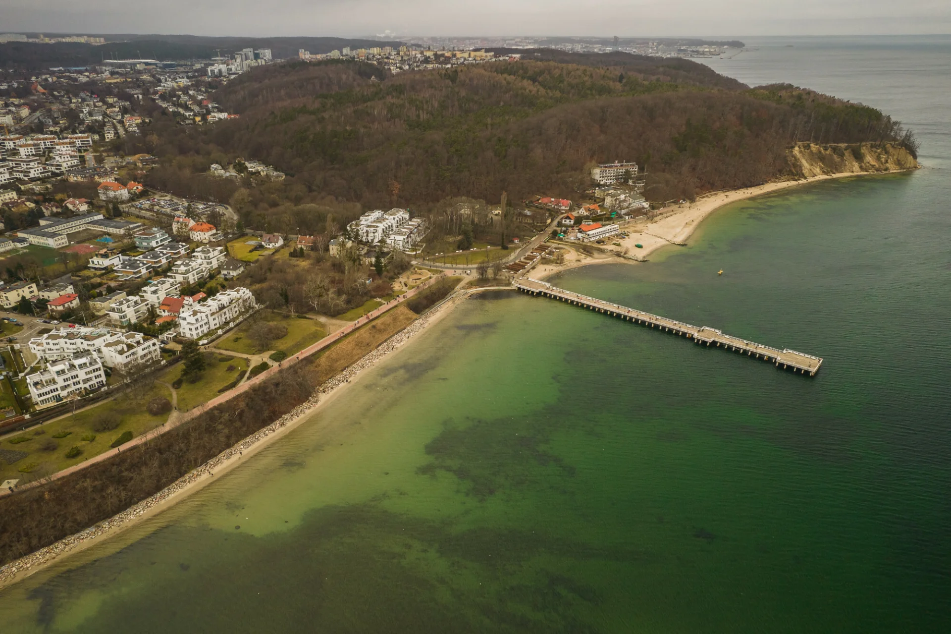 Plaża w Orłowie aktualnie praktycznie nie istnieje.