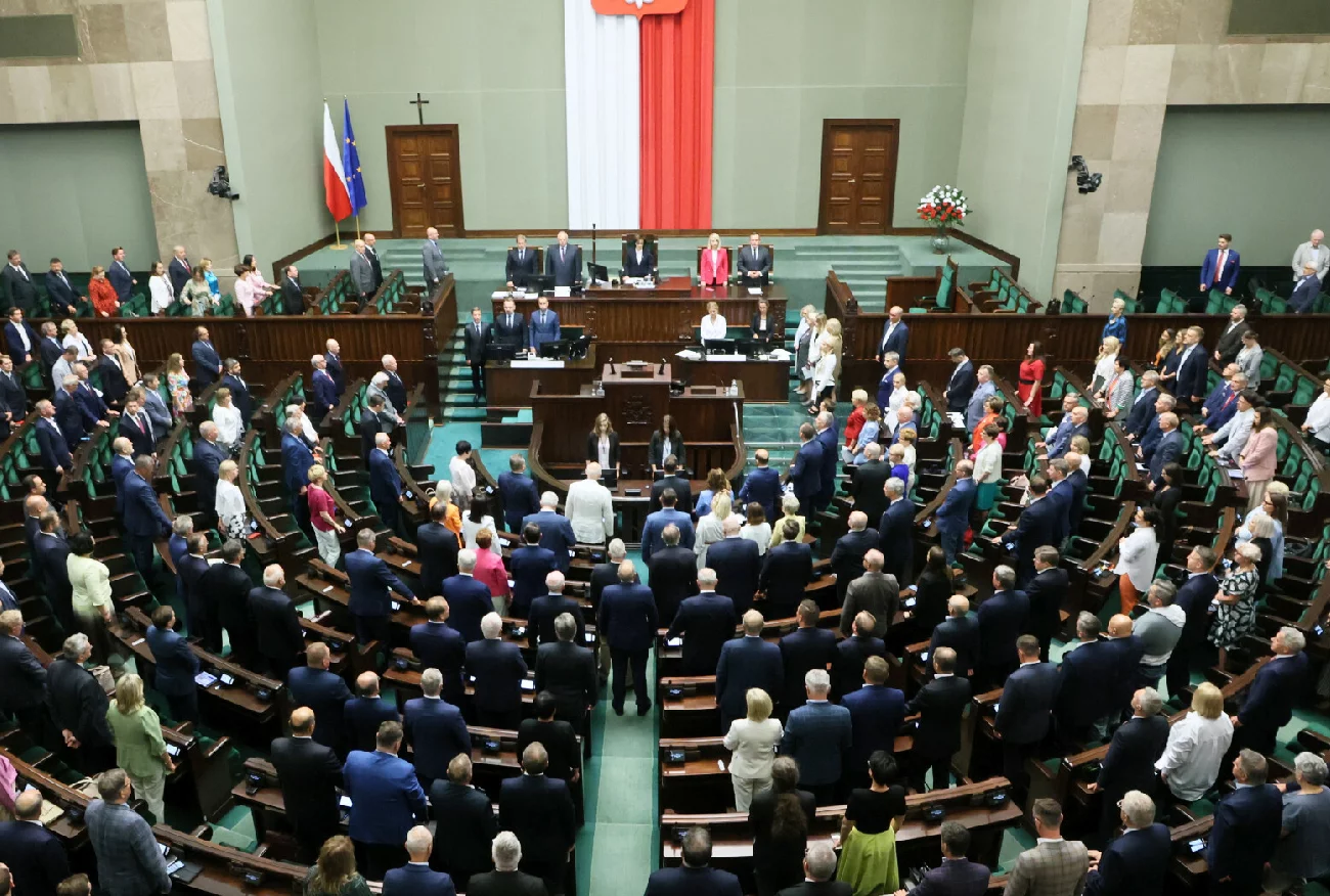 Wyniki wyborów 2023. Lista posłów PiS, KO, TD, Lewicy i Konfederacji.