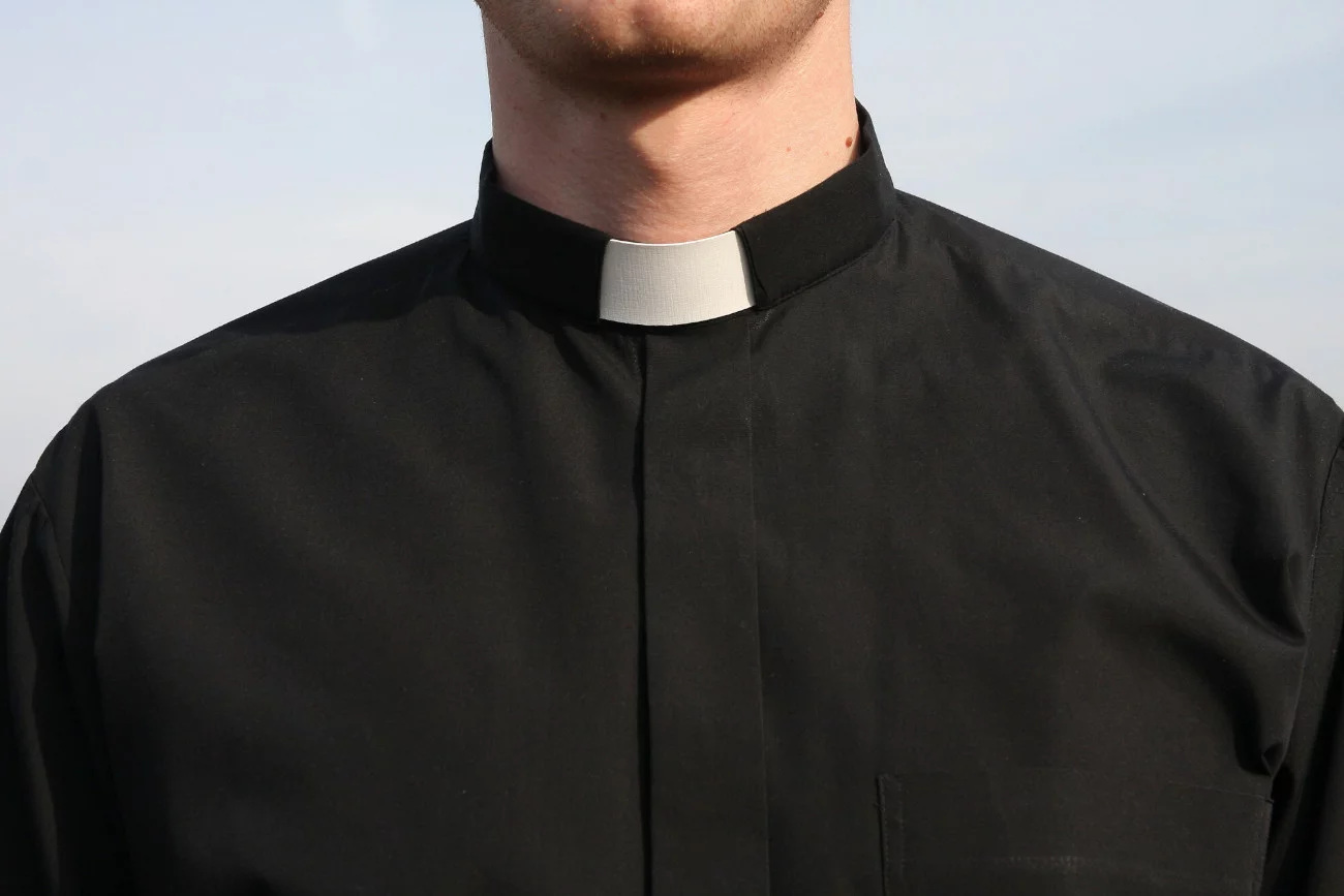 Wikariusz parafii pw. św. Jakuba Apostoła w Prusicach na Dolnym Śląsku miał wysyłać do 14-latka nieprzyzwoite wiadomości. Wikariusz parafii pw. św. Jakuba Apostoła w Prusicach na Dolnym Śląsku miał wysyłać do 14-latka nieprzyzwoite wiadomości.