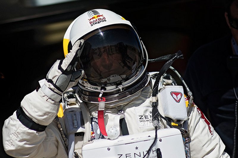 Felix Baumgartner podejmie dziś kolejną próbę spadochronowego skoku z wysokości 37 km.