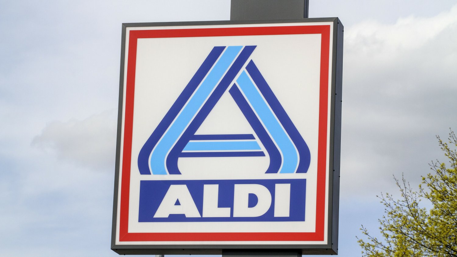 Aldi wycofuje żeliwne czajniki Crofton. Gotują wodę z kobaltem