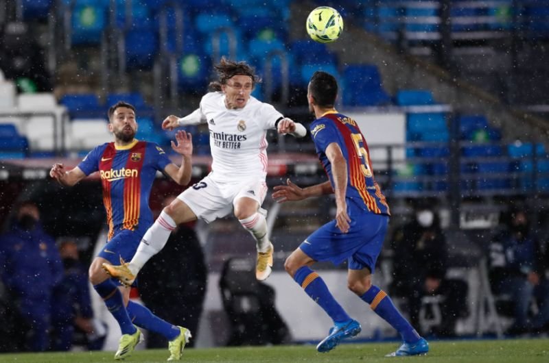 Real Madryt ramię w ramię z FC Barcelona? Jeśli idzie o wielką kasę, to tak