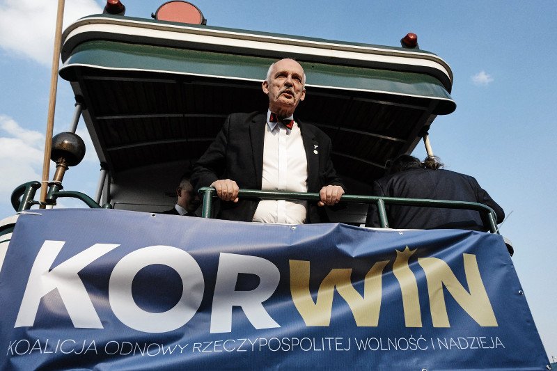 Najnowszy sondaż CBOS: Partia KORWiN wchodzi do Sejmu