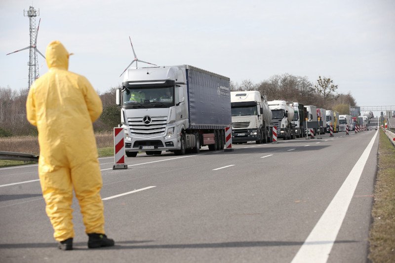 Rząd otworzy nowe przejścia graniczne.