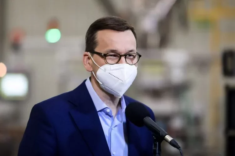 Według informacji przedstawionych przez "Wprost" rząd nie zamierza wprowadzenia ograniczeń dla osób niezaszczepionych według modelu francuskiego