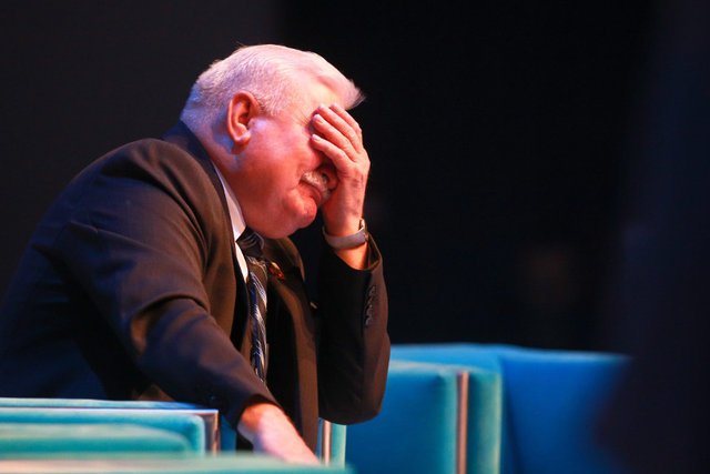 Wałęsa zarabia nawet 100 tys. euro za godzinę wykładu.