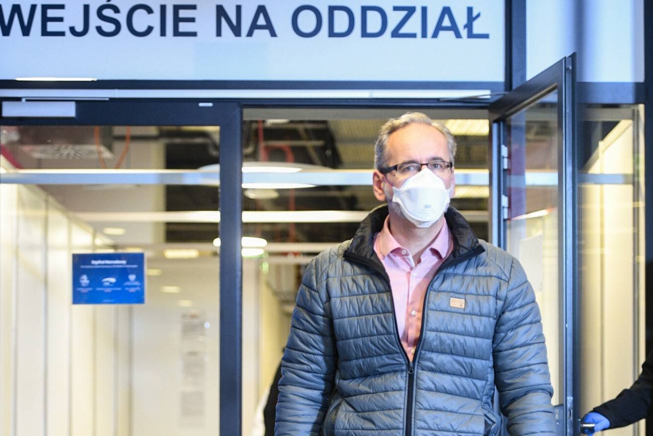 We wtorek 8 lutego 2022 roku Ministerstwo Zdrowia opublikowało nowy raport ws. zakażeń koronawirusem i zgonów z powodu COVID-19. We wtorek 8 lutego 2022 roku Ministerstwo Zdrowia opublikowało nowy raport ws. zakażeń koronawirusem i zgonów z powodu COVID-19